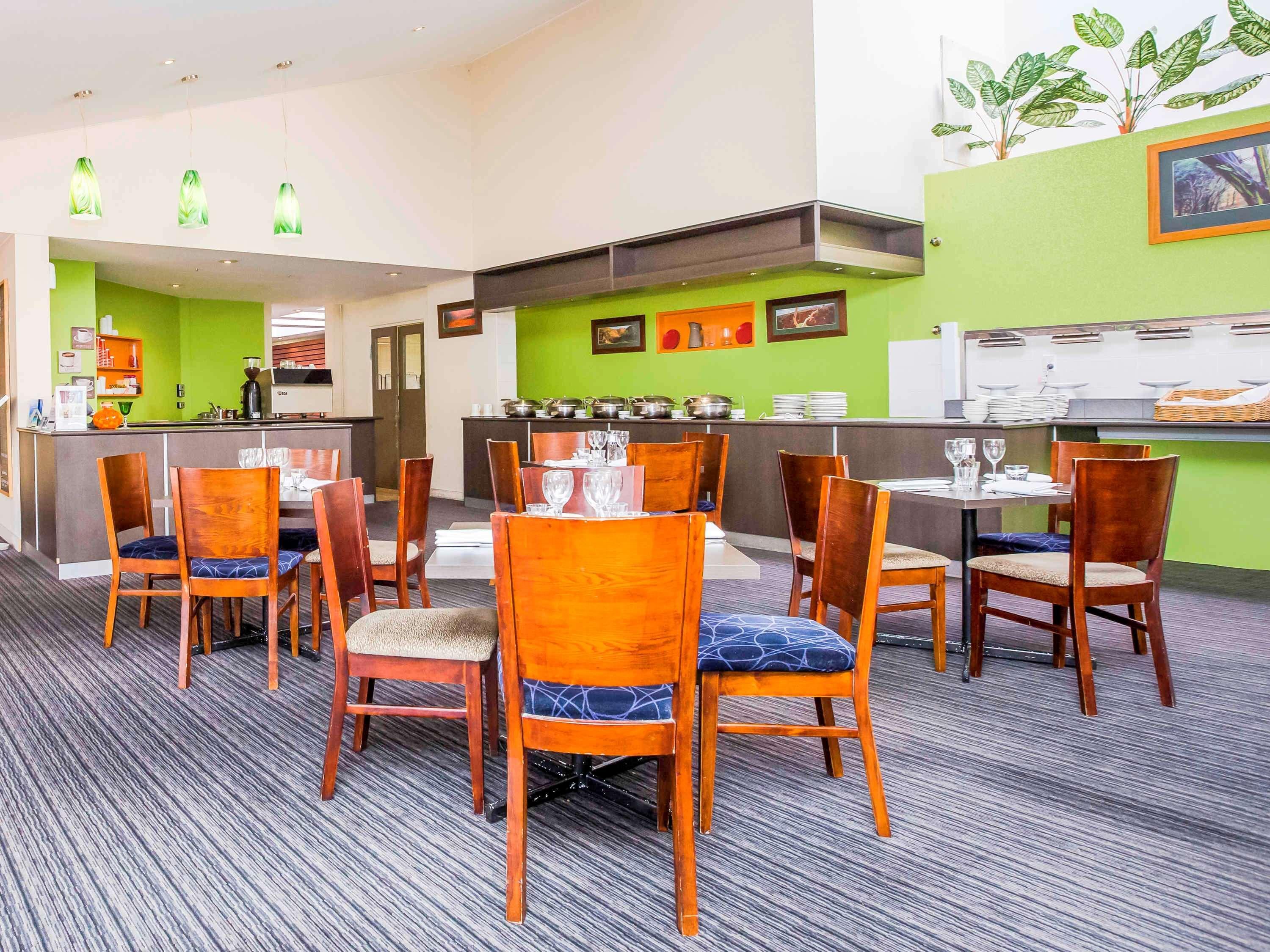 Ibis Styles Canberra Eagle Hawk Exterior photo